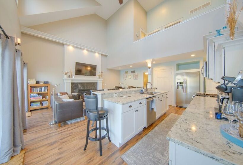 Tipton Home W/ Private Lakefront & Fire Pits!