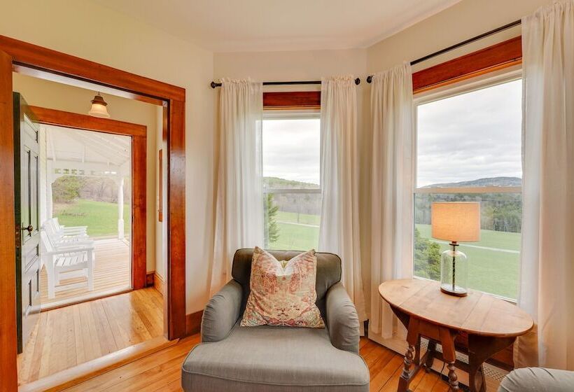 17 Acre Vermont Escape W/ Panoramic Mountain Views