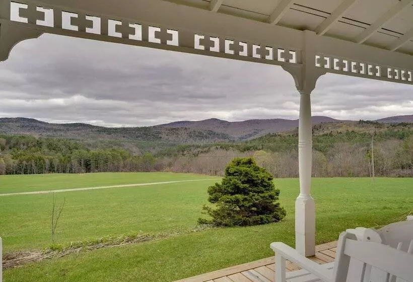 17 Acre Vermont Escape W/ Panoramic Mountain Views