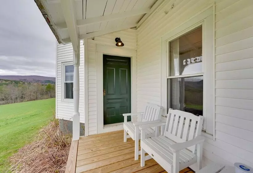 17 Acre Vermont Escape W/ Panoramic Mountain Views