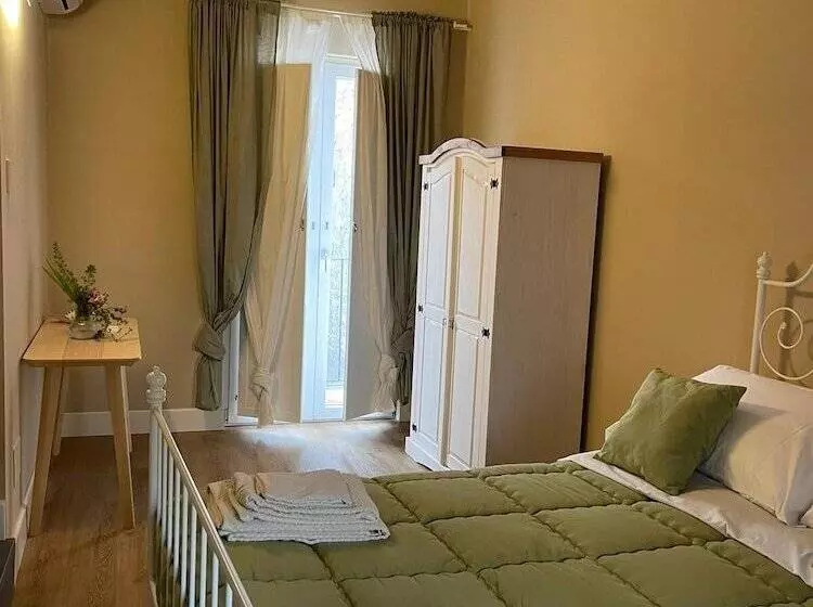 Aamiaismajoitus (B&B) Sant Egidio Del Monte Albino