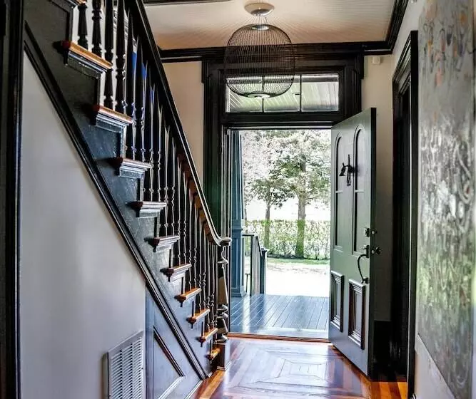 Aamiaismajoitus (B&B) Vine & Sand