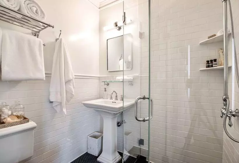 Aamiaismajoitus (B&B) Vine & Sand