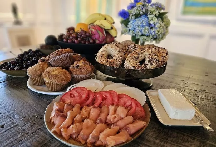 Aamiaismajoitus (B&B) Vine & Sand