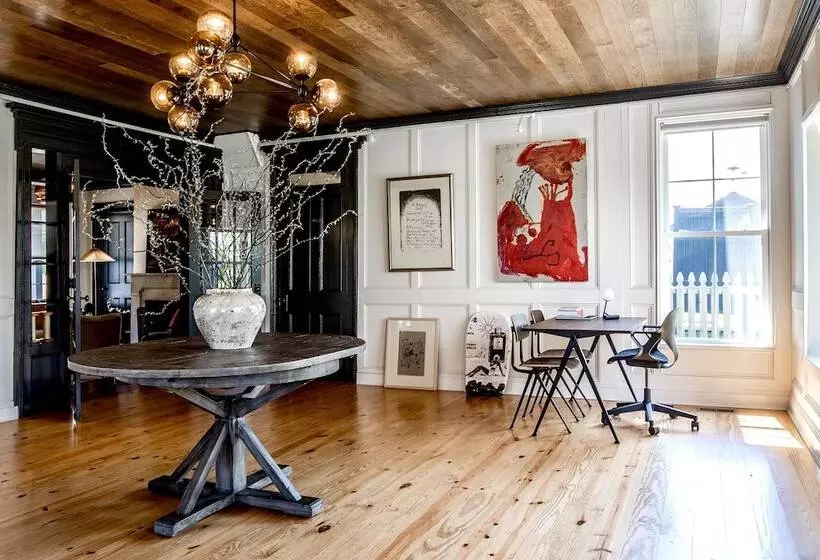 Aamiaismajoitus (B&B) Vine & Sand