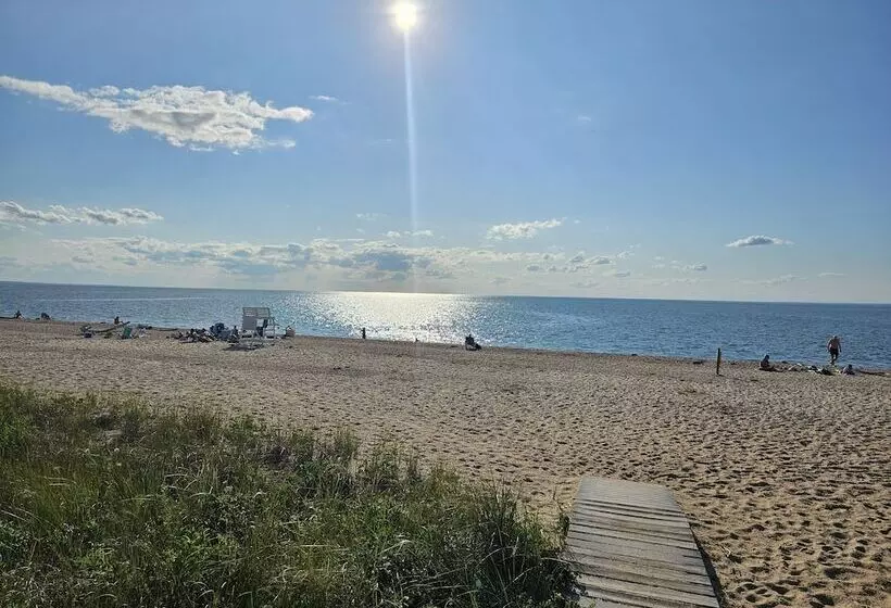 Aamiaismajoitus (B&B) Vine & Sand