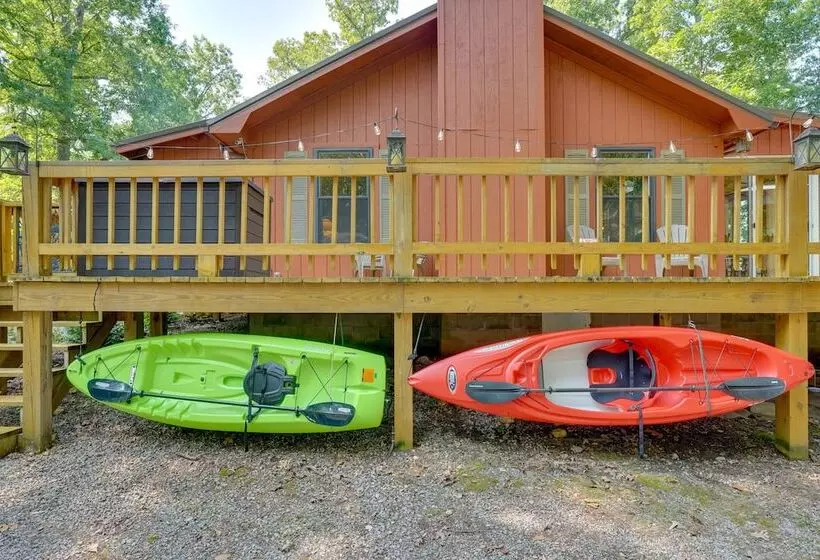 Cadiz Vacation Home W/ Deck: Walk To Lake Barkley