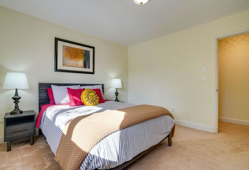 Charming Anchorage Home W/ Private Hot Tub!