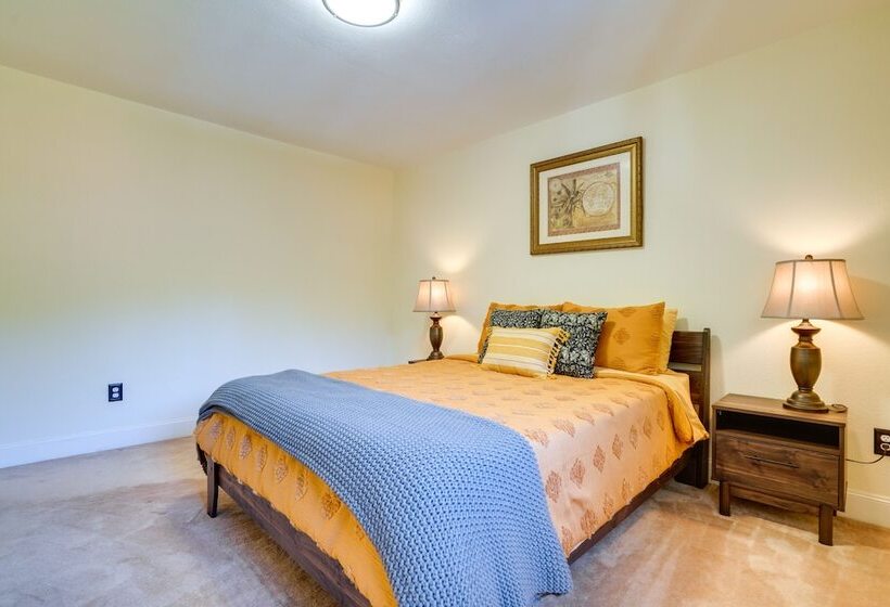 Charming Anchorage Home W/ Private Hot Tub!