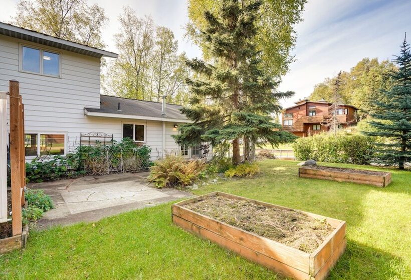 Charming Anchorage Home W/ Private Hot Tub!