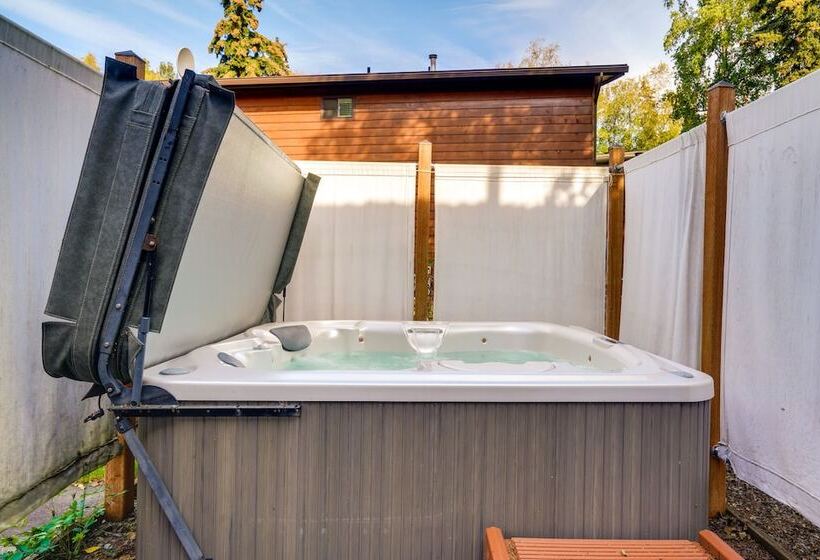 Charming Anchorage Home W/ Private Hot Tub!