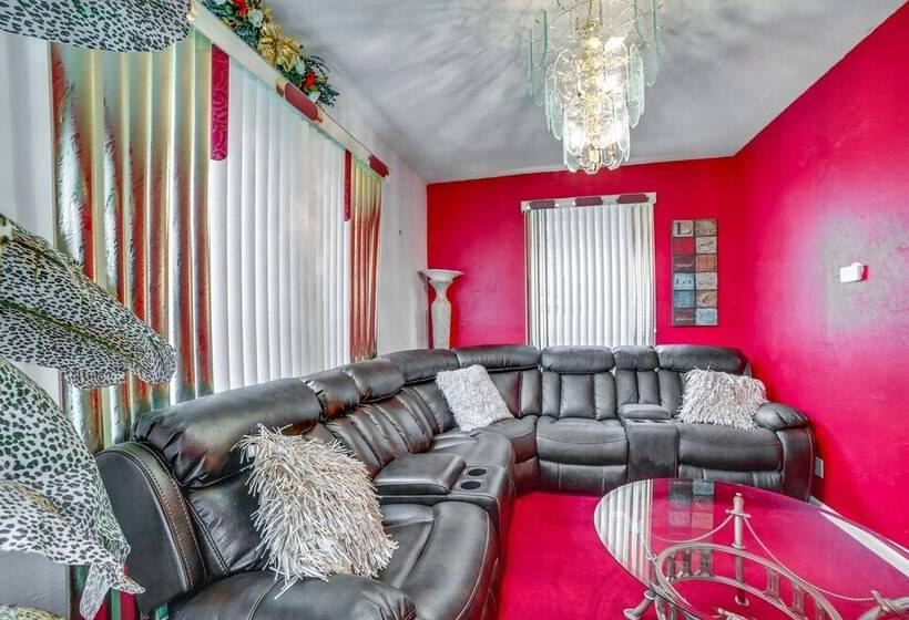 Charming Pittsburgh Home 2 Mi To Downtown!