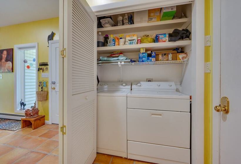 Charming Thornton Escape W/ Sauna + Gazebo!