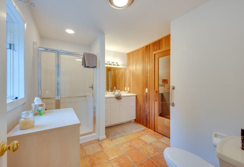 Charming Thornton Escape W/ Sauna + Gazebo!