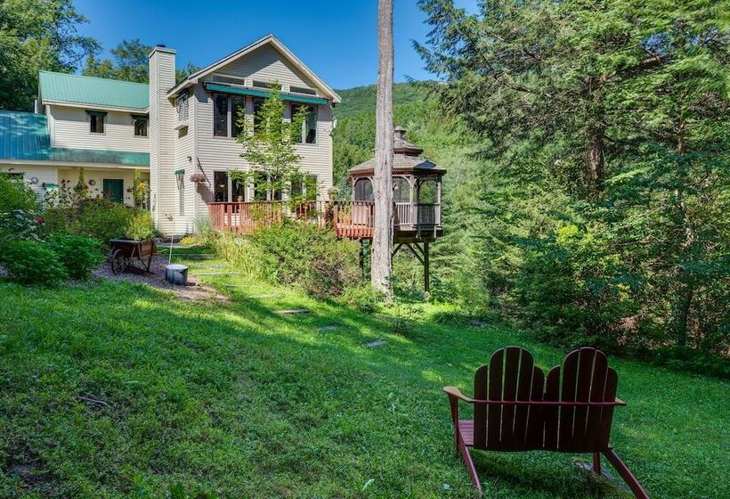 Charming Thornton Escape W/ Sauna + Gazebo!