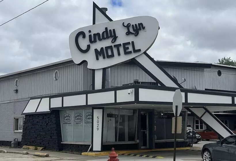 Cindy Lyn Motel