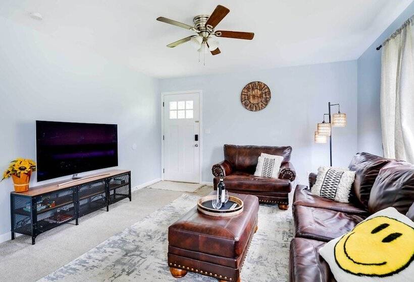 4 Mi To Michigan Stadium: Cozy Home W/ Fire Pit!