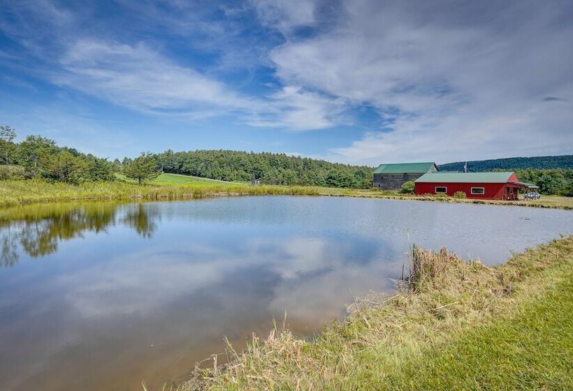 Cozy Catskills Retreat Near Mine Kill State Park!