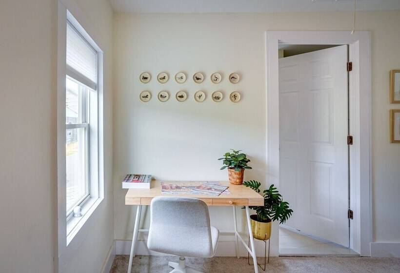 Cozy Catskills Retreat Near Mine Kill State Park!