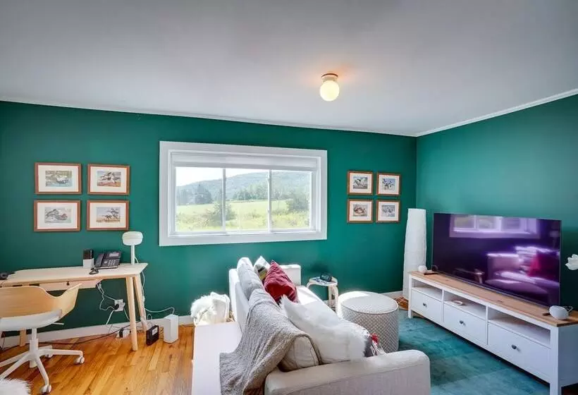 Cozy Catskills Retreat Near Mine Kill State Park!