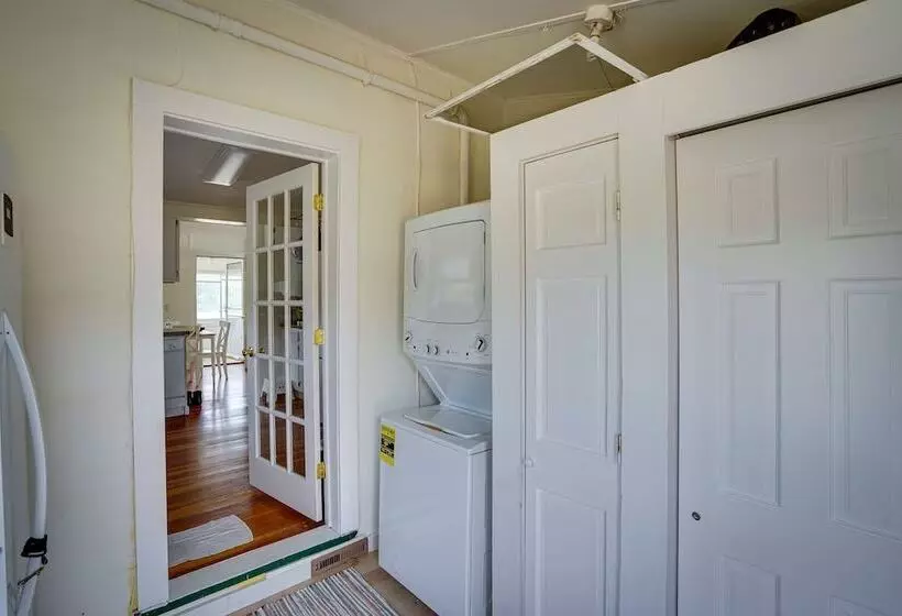 Cozy Catskills Retreat Near Mine Kill State Park!