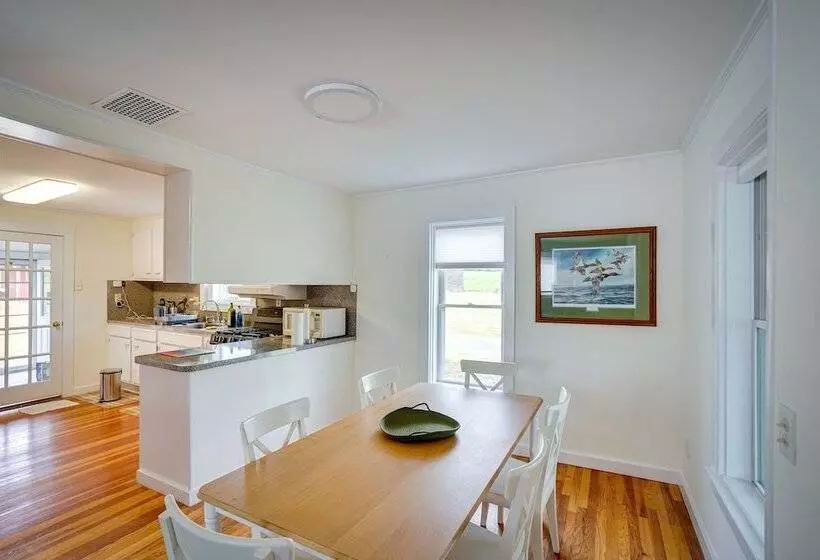 Cozy Catskills Retreat Near Mine Kill State Park!