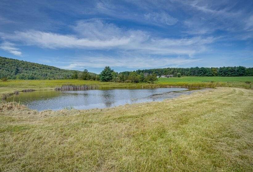 Cozy Catskills Retreat Near Mine Kill State Park!