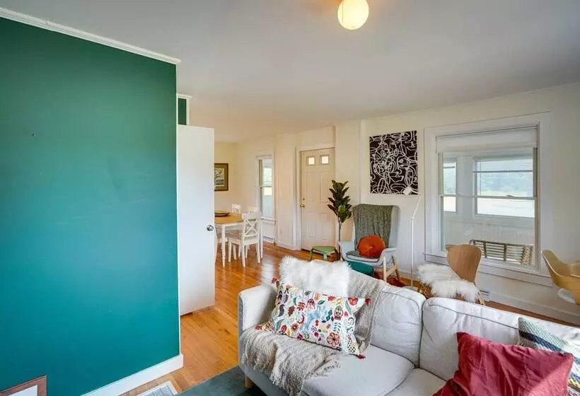 Cozy Catskills Retreat Near Mine Kill State Park!