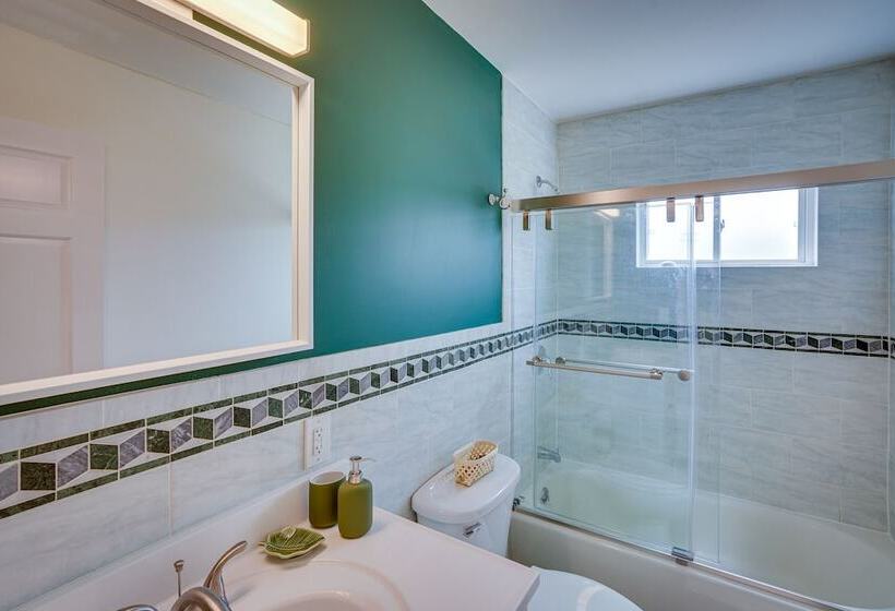 Cozy Catskills Retreat Near Mine Kill State Park!