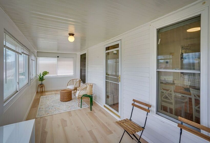 Cozy Catskills Retreat Near Mine Kill State Park!