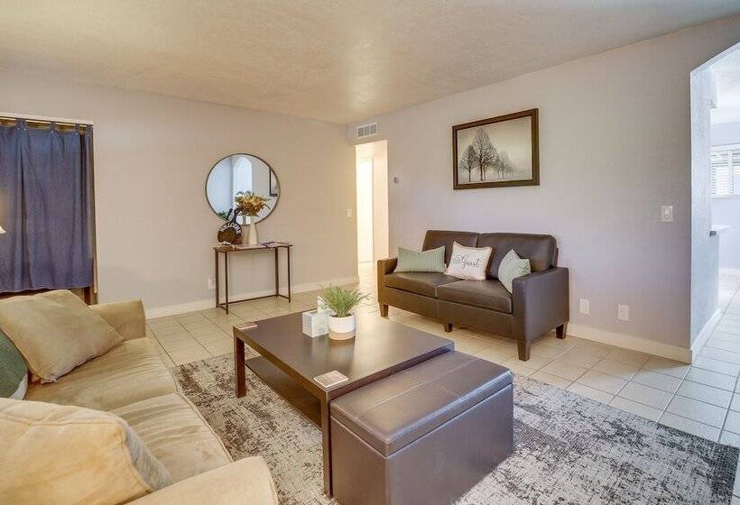 Cozy Cottonwood Home W/ Covered Patio & Gas Grill!