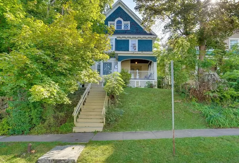 Cozy Westcott Home ~ 1/2 Mi To Syracuse Campus!