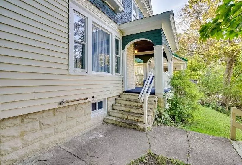 Cozy Westcott Home ~ 1/2 Mi To Syracuse Campus!