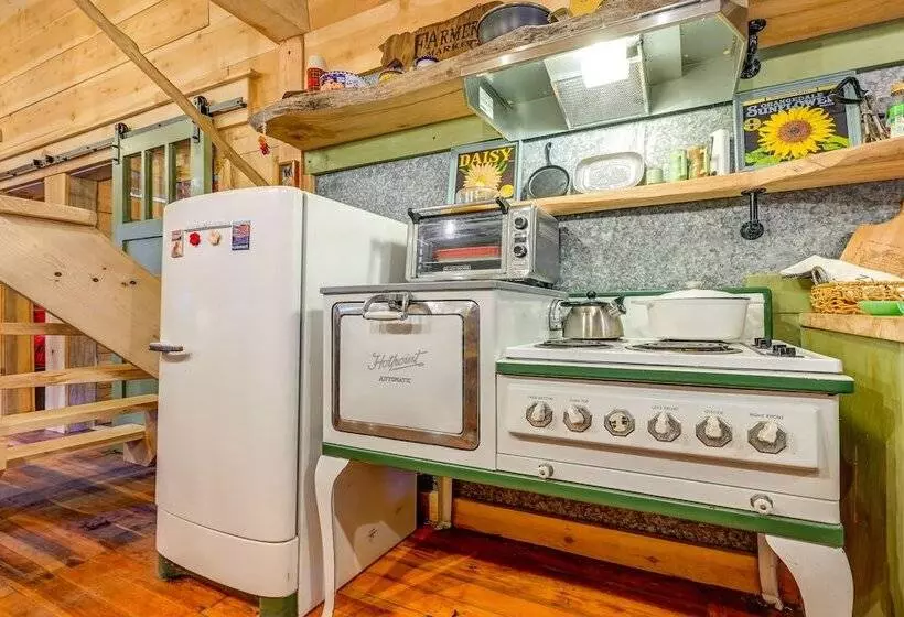 Creekside Cabin ~ 20 Mi To Kings Canyon Park!