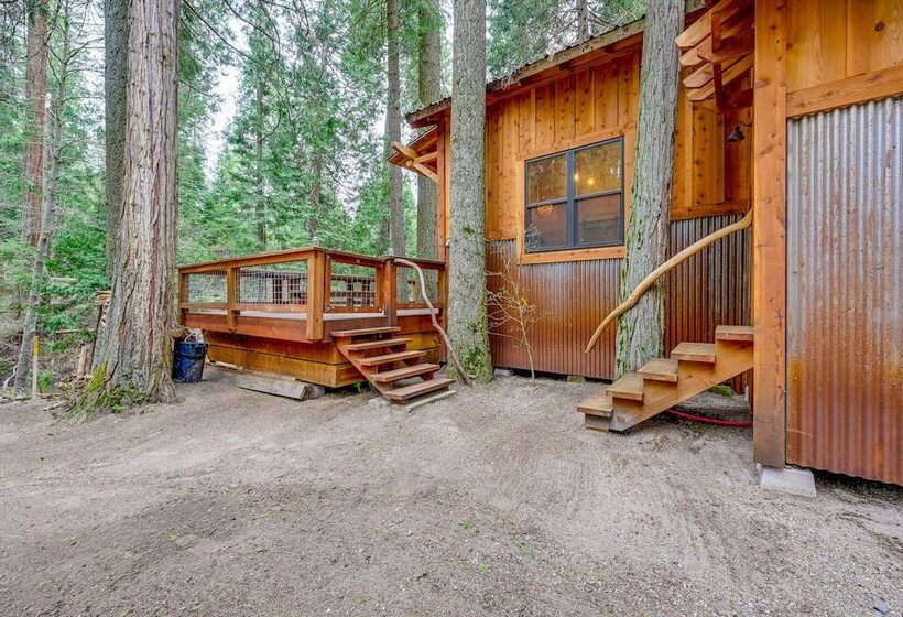 Creekside Cabin ~ 20 Mi To Kings Canyon Park!