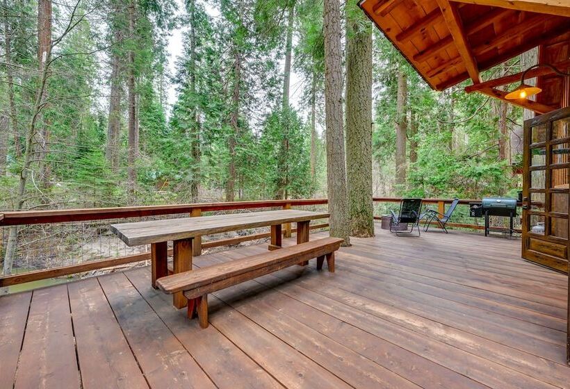 Creekside Cabin ~ 20 Mi To Kings Canyon Park!