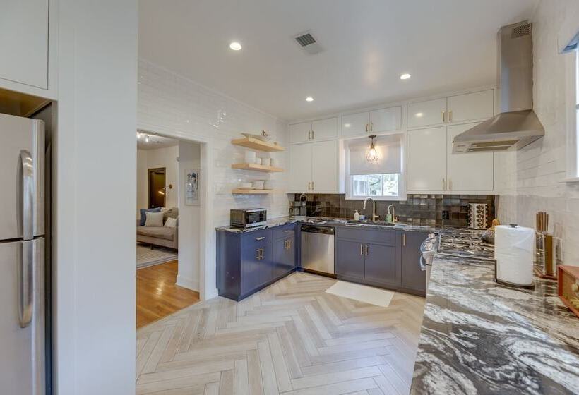 Family Friendly Austin House W/ Screened Porch!