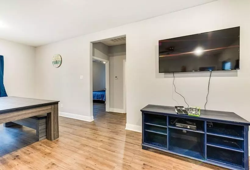 Texas Family Home W/ Hot Tub: 1 Mi To Lake Whitney