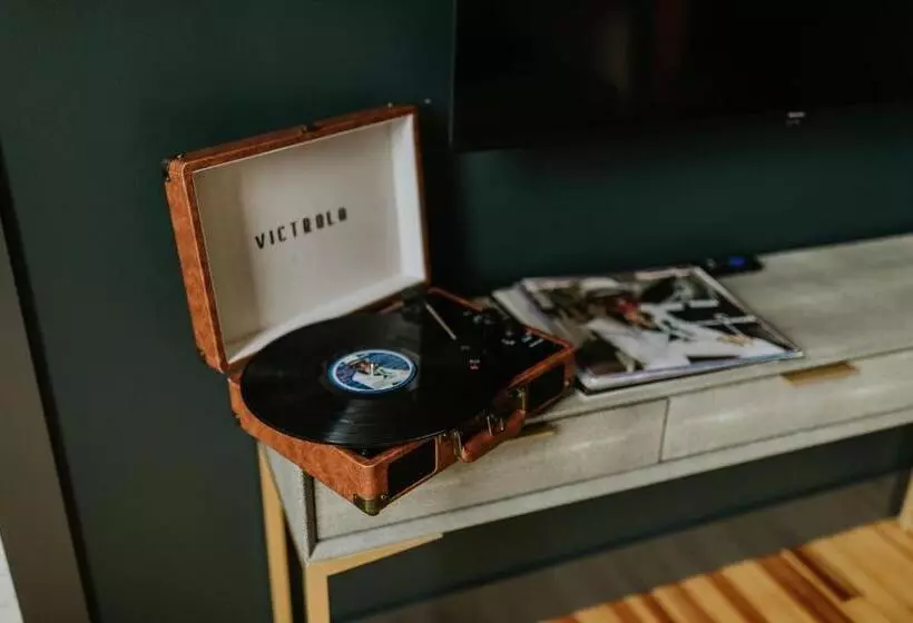 Hatchery Riverside Hotel & Event Venue