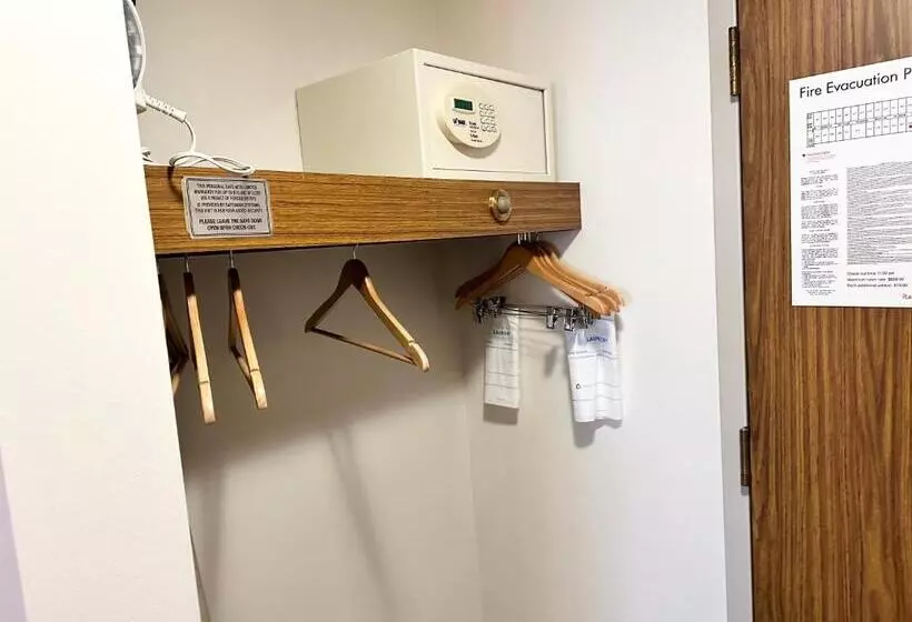 簡易ホテル Kiteville Cedar Rapids