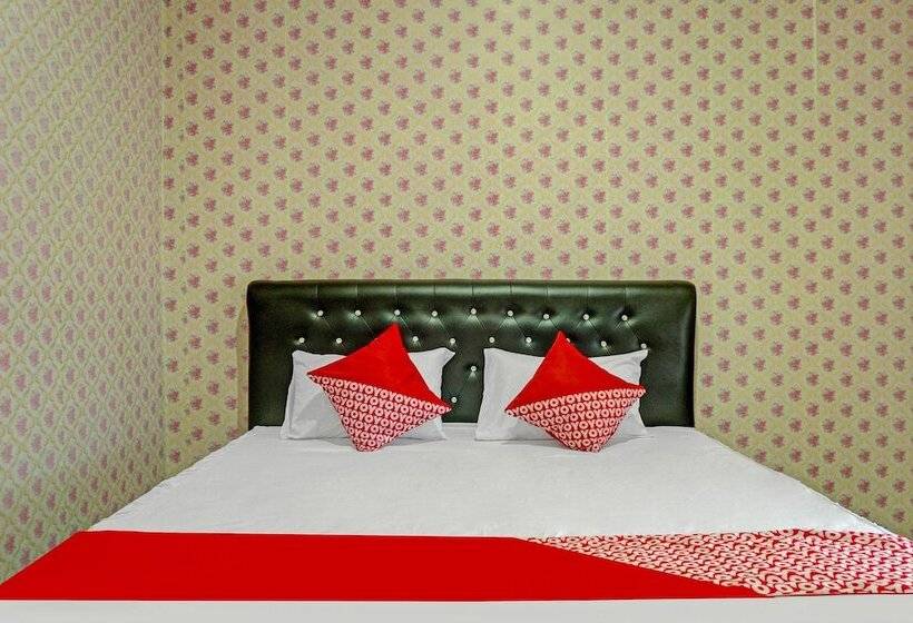 בית מלון כפרי Anaqi Homestay Syariah By Oyo