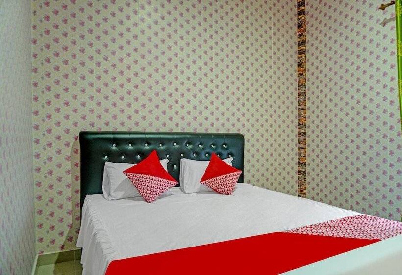 בית מלון כפרי Anaqi Homestay Syariah By Oyo