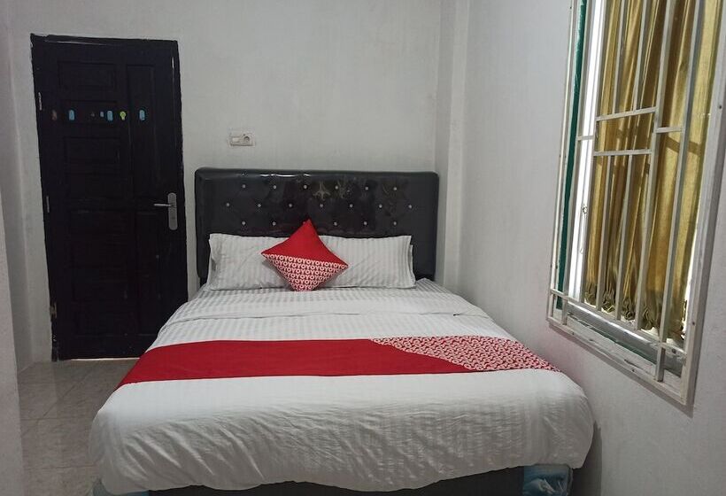 בית מלון כפרי Anaqi Homestay Syariah By Oyo