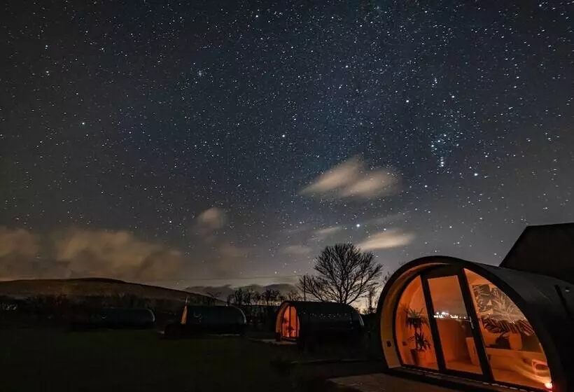 Hotelli Black Knowe, Luxury Glamping Pods, Ballycastle
