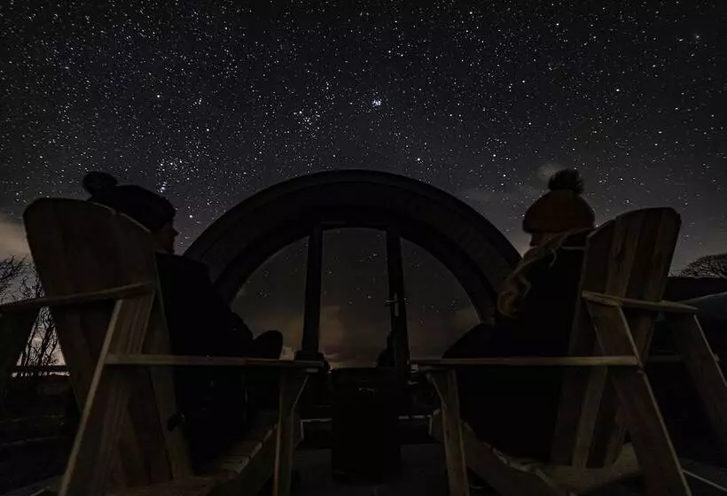 Hotelli Black Knowe, Luxury Glamping Pods, Ballycastle