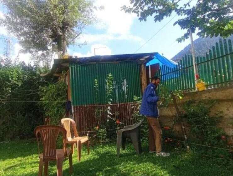 בית מלון כפרי Fiza Guest House, Pahalgam