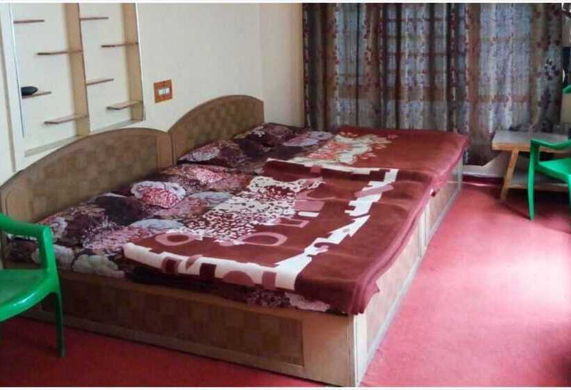 בית מלון כפרי Fiza Guest House, Pahalgam