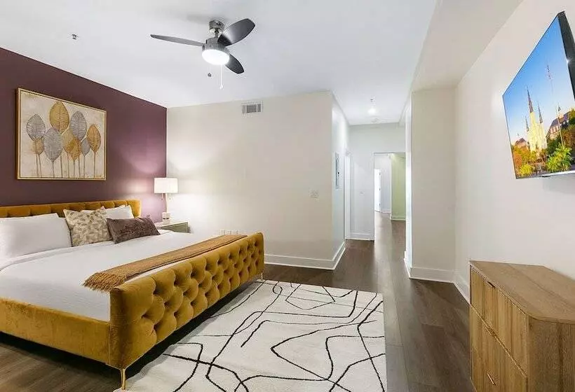 Charming 4br Condo Steps Away From French Quarter Delights!