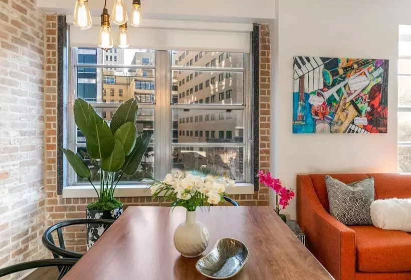 Charming 4br Condo Steps Away From French Quarter Delights!