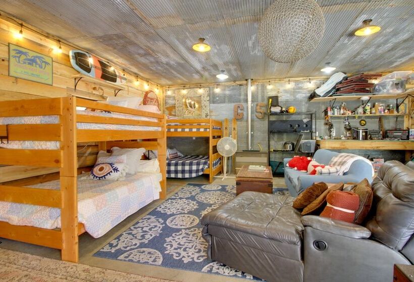 Nevis Cabin Escape W/ Private Hot Tub!